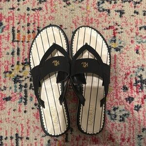 Lauren Ralph Lauren Sandals - 9B